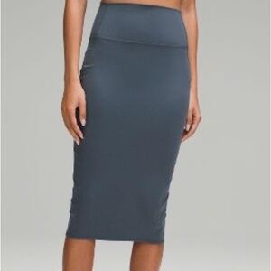 Lululemon Nulu Slim Fit HR Skirt (Size 6) NWT